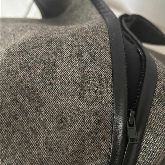 Oscar de la Renta Gray Wool Zip Front Jacket w/ Black Leather Trim *Size 12** 🌺🌺 - Picture 7 of 7